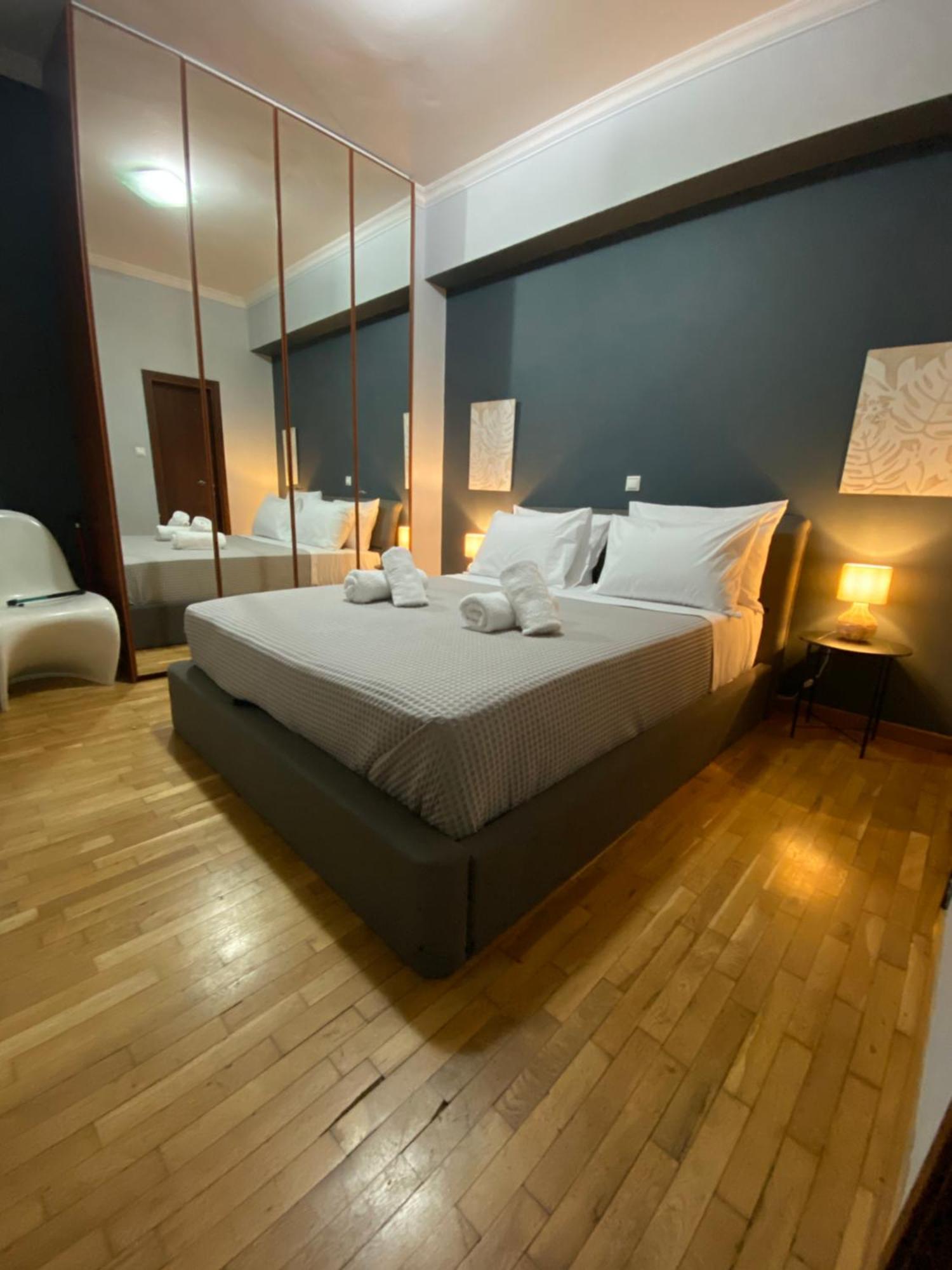 피레아스 Marina Zeas Seaview House-Marinaq 아파트 외부 사진